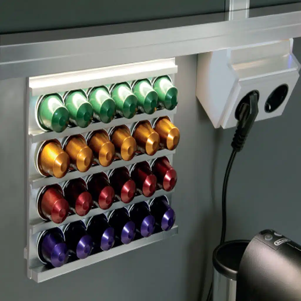 Barra con luz LED de 4200K con soportes, terminales y 2 ganchos Linero Modern LED - Imagen 2
