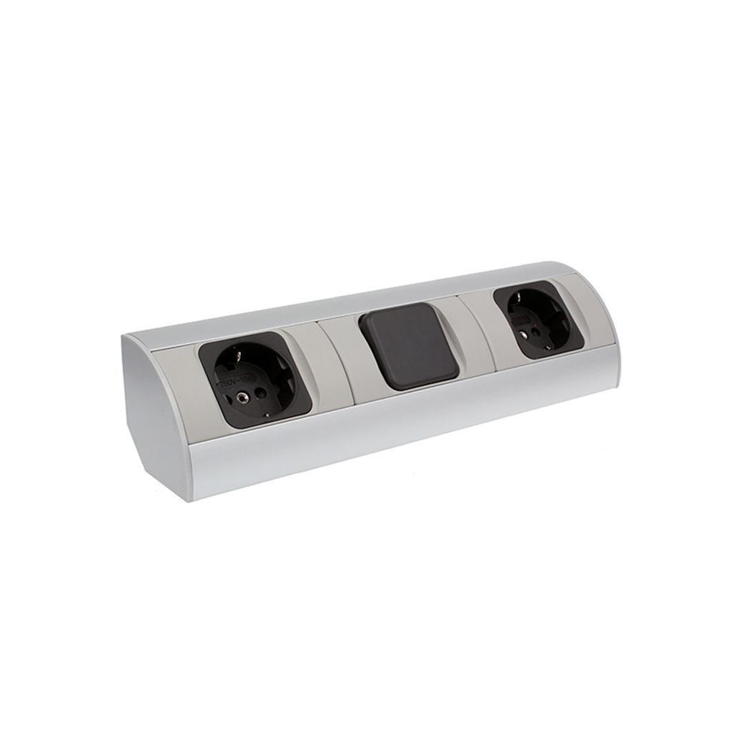 Enchufe Corner Box 2+1