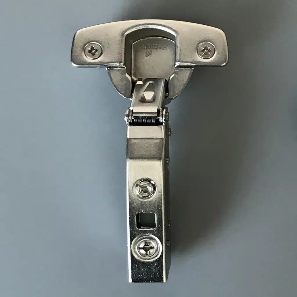 Bisagra Hettich sensys con freno 110 grados suave y silenciosa con base incluida - Imagen 2
