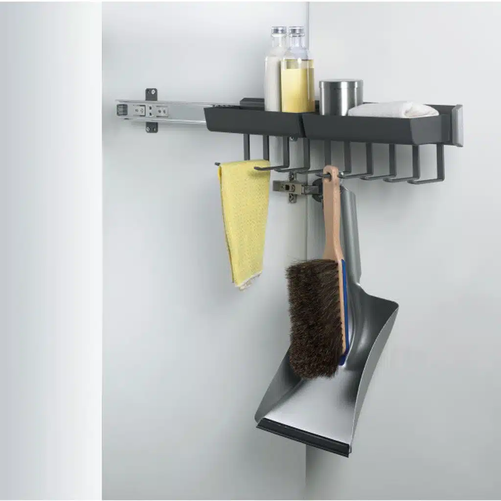 Estantería extraíble multiuso Pesolo para baños, armarios y productos de limpieza - Imagen 4